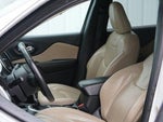 2016 Cherokee Thumbnail 11