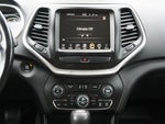 2016 Cherokee Thumbnail 21