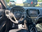 2015 Cherokee Thumbnail 16