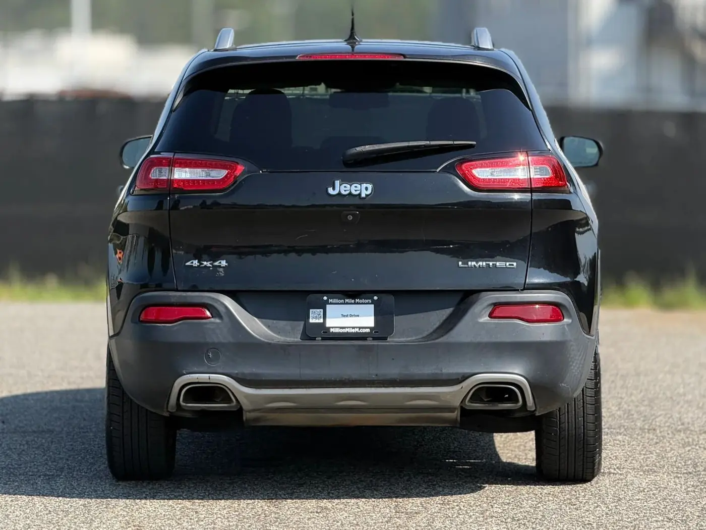 2015 Jeep Cherokee - $10,950
