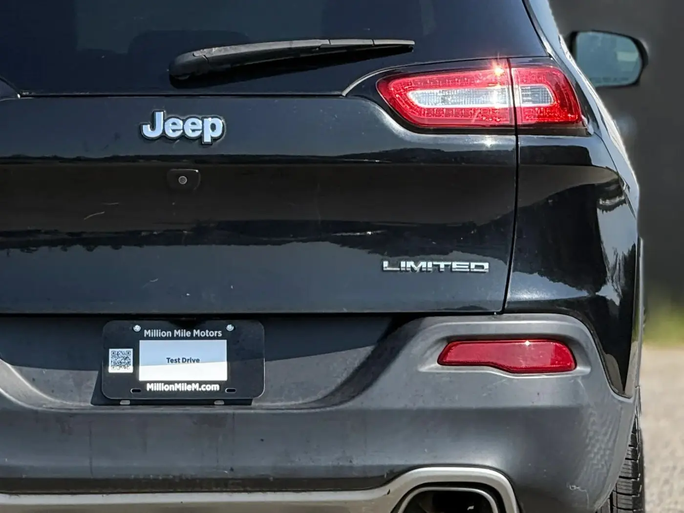 2015 Jeep Cherokee - $10,950