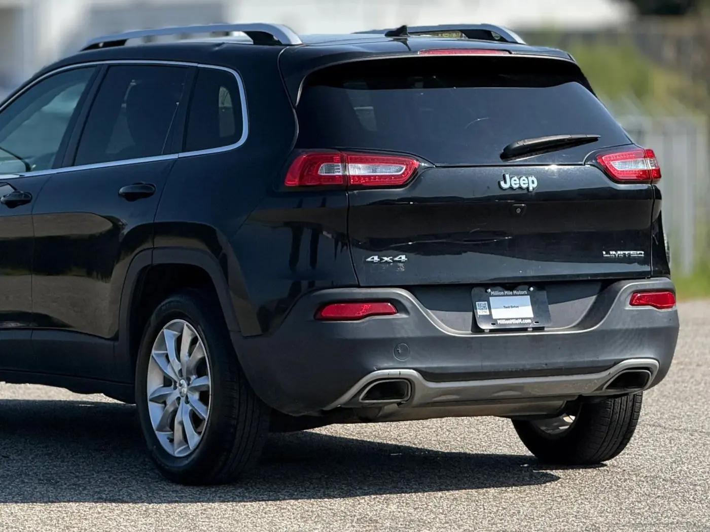 2015 Jeep Cherokee - $10,950