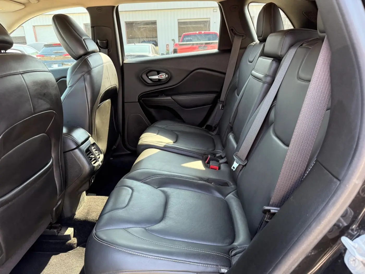 2015 Jeep Cherokee - $10,950