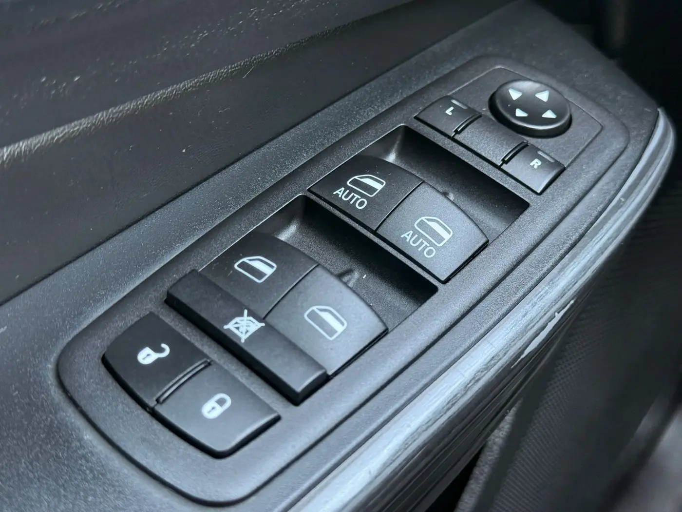 2015 Jeep Cherokee - $10,950