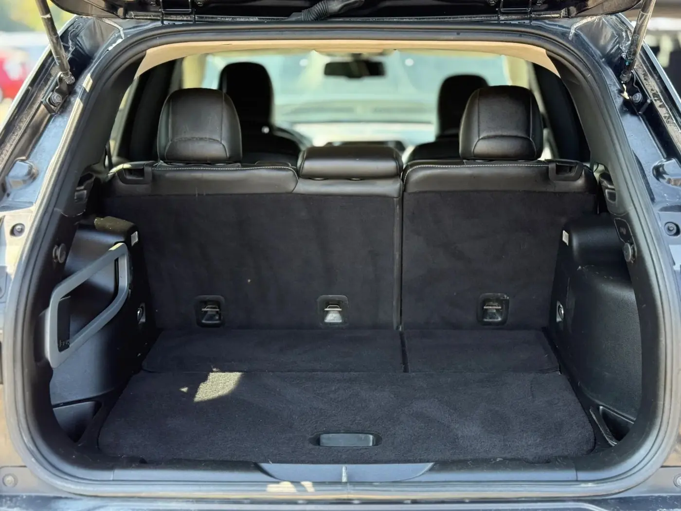 2015 Jeep Cherokee - $10,950
