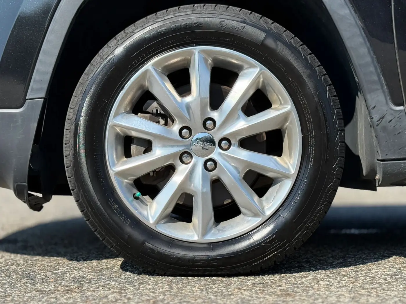 2015 Jeep Cherokee - $10,950
