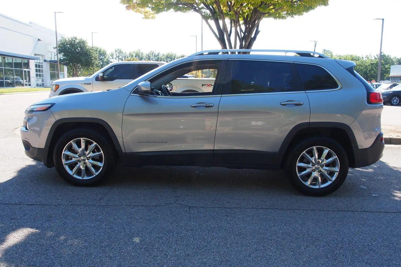 2017 Jeep Cherokee - $16,185