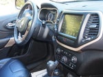 2017 Cherokee Thumbnail 10