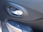 2017 Cherokee Thumbnail 15