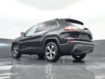 2019 Cherokee Thumbnail 25