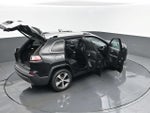 2019 Cherokee Thumbnail 29