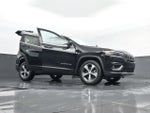 2019 Cherokee Thumbnail 33