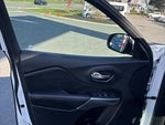 2019 Cherokee Thumbnail 16