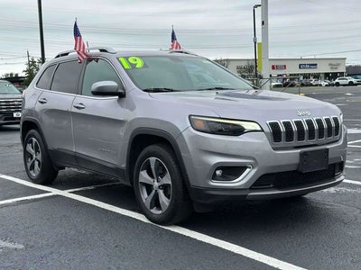 2019 Jeep Cherokee 4X4 Limited 4DR SUV