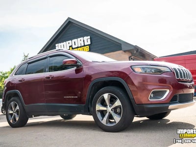 Photo of a 2019 Jeep Cherokee 4X4 High Altitude 4DR SUV for sale