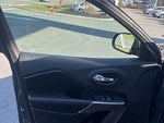 2019 Cherokee Thumbnail 16