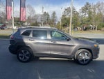 2019 Cherokee Thumbnail 5