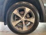 2019 Cherokee Thumbnail 9