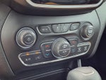 2019 Cherokee Thumbnail 15