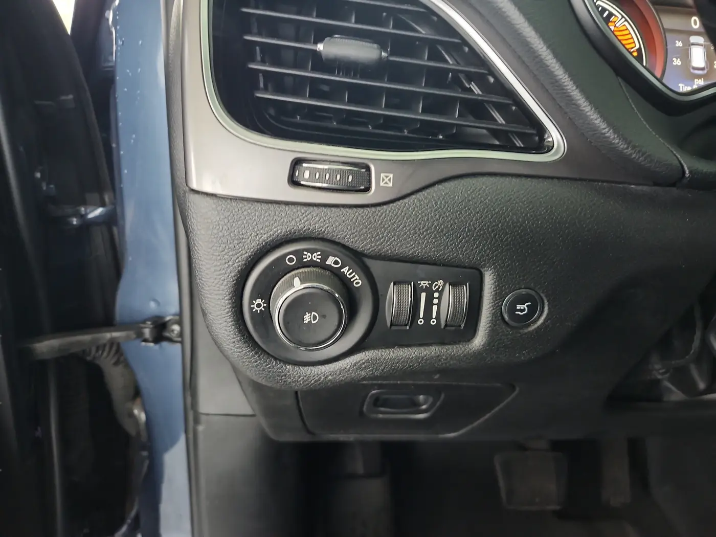 2019 Jeep Cherokee - $9,999