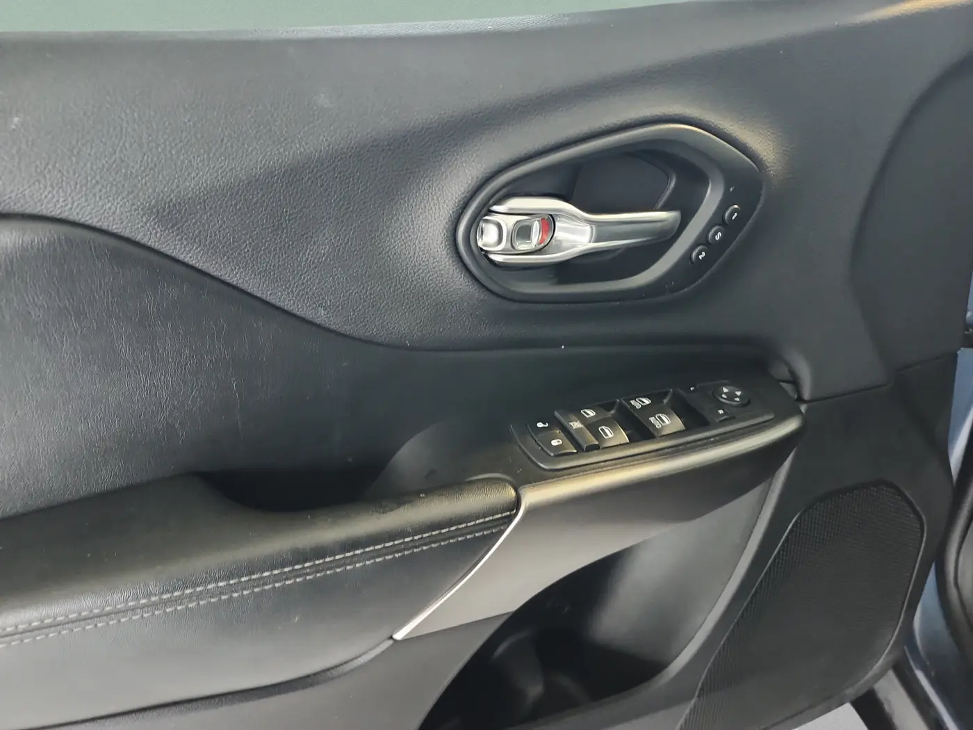 2019 Jeep Cherokee - $9,999
