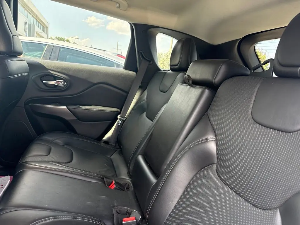 2020 Jeep Cherokee - $18,385