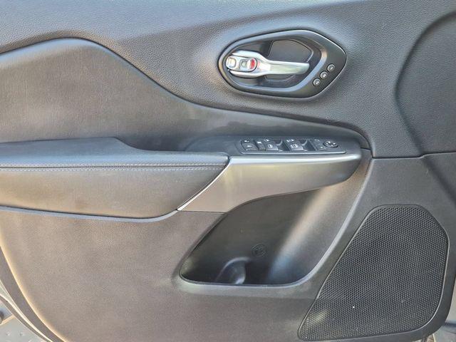 2021 Jeep Cherokee - $21,500