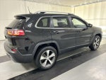 2021 Cherokee Thumbnail 2
