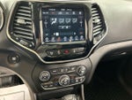 2021 Cherokee Thumbnail 16