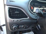 2022 Cherokee Thumbnail 25