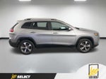 2019 Cherokee Thumbnail 7