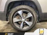 2019 Cherokee Thumbnail 25