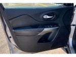 2019 Cherokee Thumbnail 24