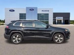 2019 Cherokee Thumbnail 2