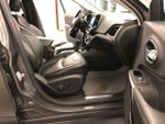 2019 Cherokee Thumbnail 33