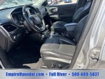 2019 Cherokee Thumbnail 19