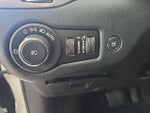 2019 Cherokee Thumbnail 16