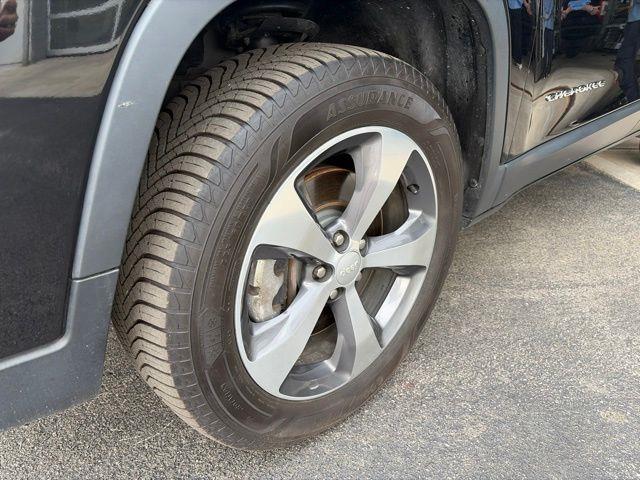 2020 Jeep Cherokee - $19,983