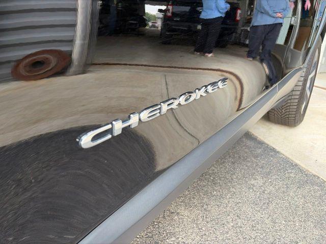 2020 Jeep Cherokee - $19,983
