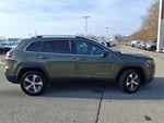 2019 Cherokee Thumbnail 2