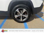 2019 Cherokee Thumbnail 12