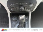 2019 Cherokee Thumbnail 20