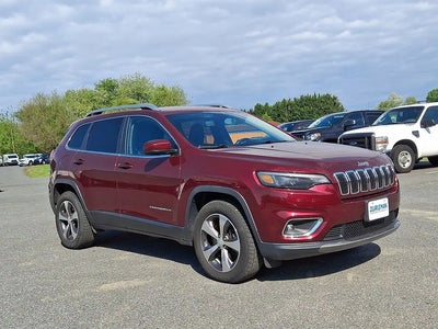 Photo of a 2019 Jeep Cherokee 4X4 High Altitude 4DR SUV for sale
