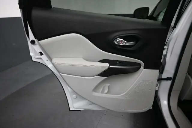 2021 Jeep Cherokee - $18,862