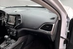 2019 Cherokee Thumbnail 25