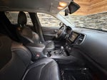 2019 Cherokee Thumbnail 14