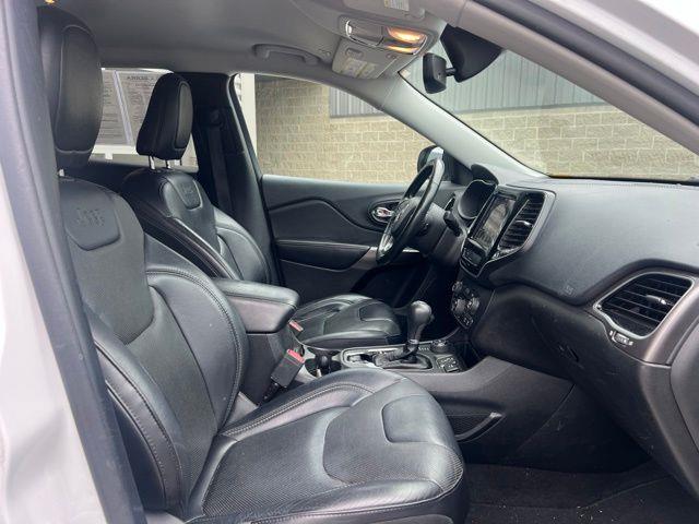 2019 Jeep Cherokee - $12,995