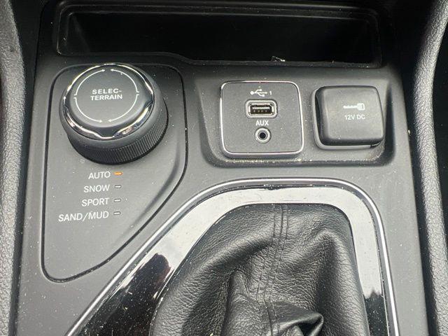 2019 Jeep Cherokee - $12,995