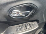 2019 Cherokee Thumbnail 16