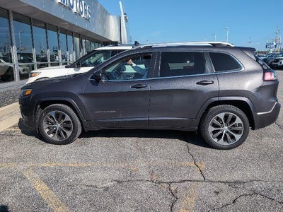 2019 Jeep Cherokee 4X4 Overland 4DR SUV